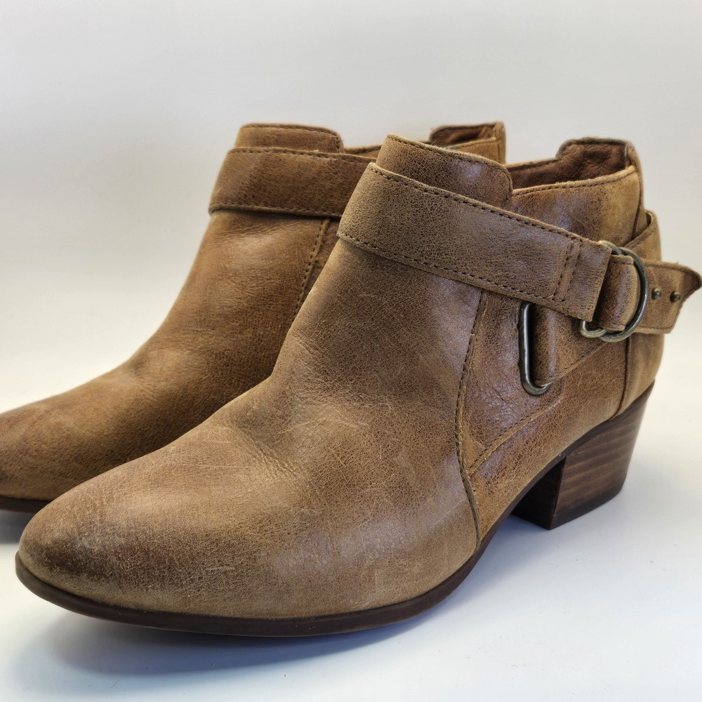 Clarks Spye Belle Booties Women's 7 Camel Distressed Leather Ankle Boots